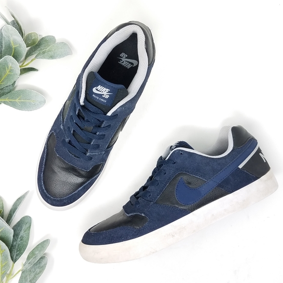 nike delta force blue
